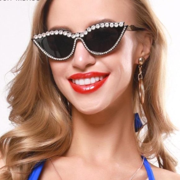 Accessories - Vintage Cat Eye Rhinestones Sunglasses S019